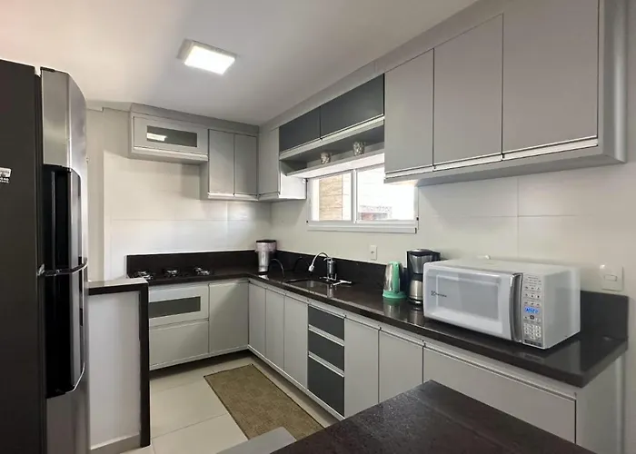 Amplo Apartamento De Cobertura Proximo A Praia