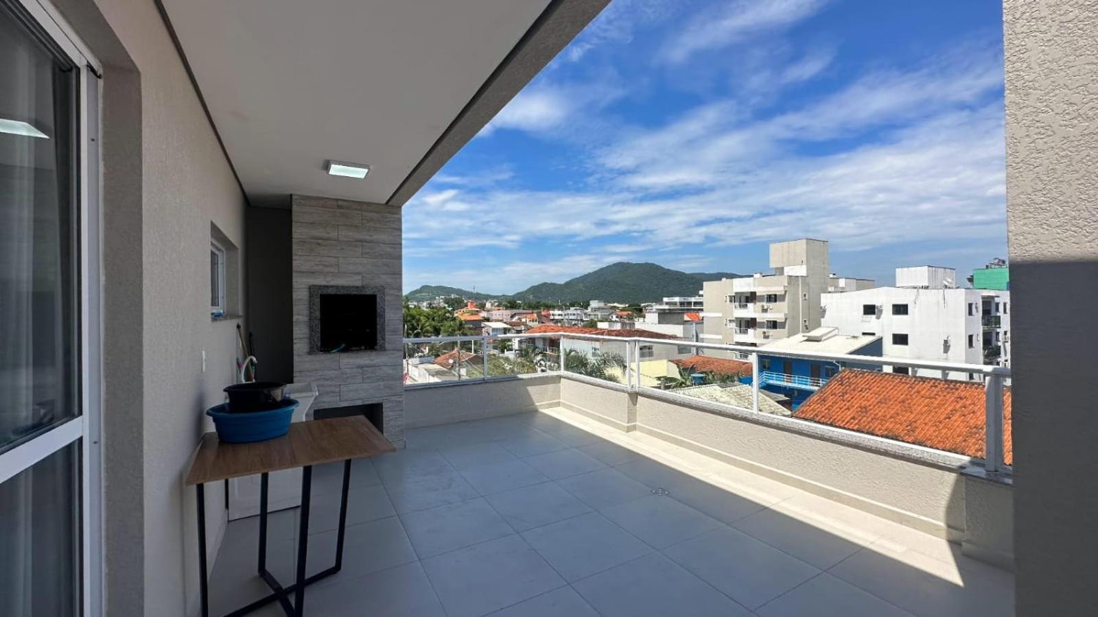 Amplo De Cobertura Proximo A Apartment